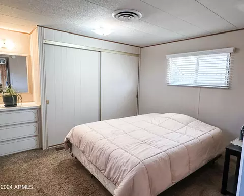 482 E Hillcrest Dr, Benson, AZ 85602 photo 4