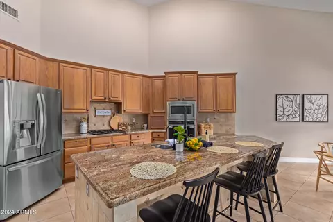Kitchen - 7345 E Rochelle Cir, Mesa, AZ 85207 photo 4 of 4