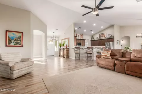 Living - 5169 N Idaho Rd, Apache Junction, AZ 85119 photo 3 of 4