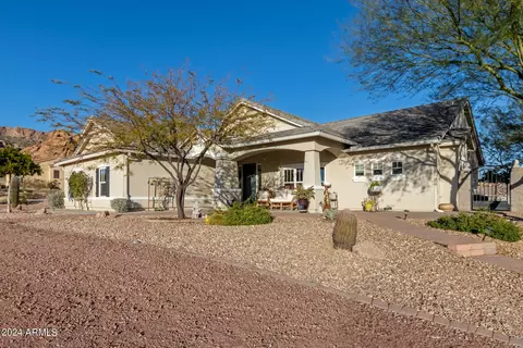 Exterior - 5169 N Idaho Rd, Apache Junction, AZ 85119 photo 16 of 42