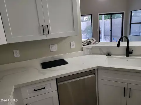 4322 E Anderson Dr, Phoenix, AZ 85032 photo 3