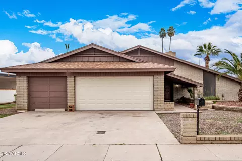 7637 N 46th Dr, Glendale, AZ 85301