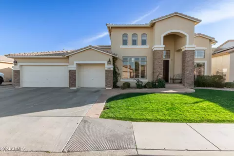 8181 W Gelding Dr, Peoria, AZ 85381