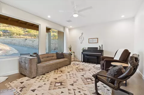 3132 W Blue Eagle Ln, Phoenix, AZ 85086 photo 6