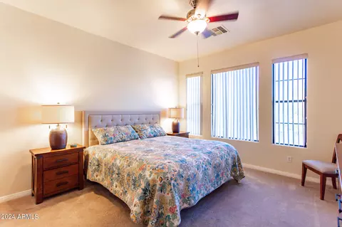 3131 E Legacy Dr #2015, Phoenix, AZ 85042 photo 16