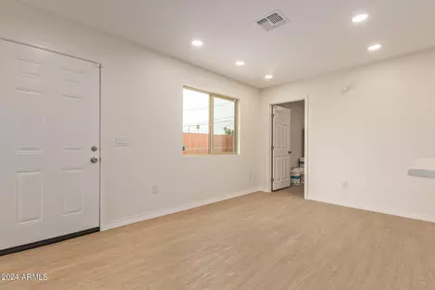4205 N 27th Dr, Phoenix, AZ 85017 photo 16