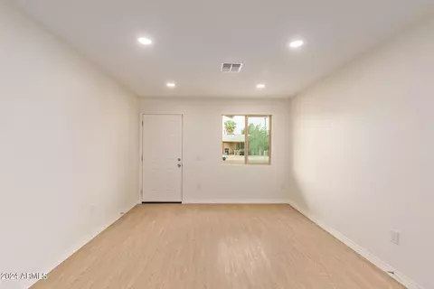 4205 N 27th Dr, Phoenix, AZ 85017 photo 12