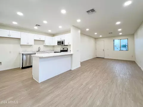 4205 N 27th Dr, Phoenix, AZ 85017 photo 7