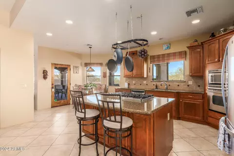 Kitchen - 14529 E Circle L Ranch Pl, Vail, AZ 85641 photo 2 of 5