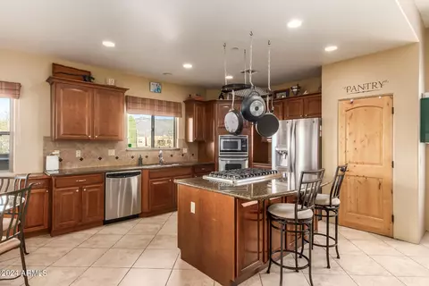 Kitchen - 14529 E Circle L Ranch Pl, Vail, AZ 85641 photo 3 of 5