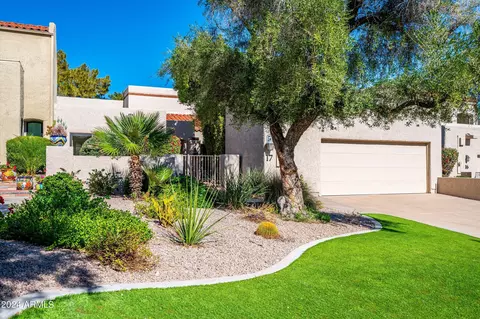 2626 E Arizona Biltmore Cir #17, Phoenix, AZ 85016