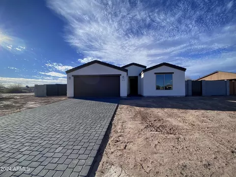 14714 S Padres Rd, Arizona City, AZ 85123