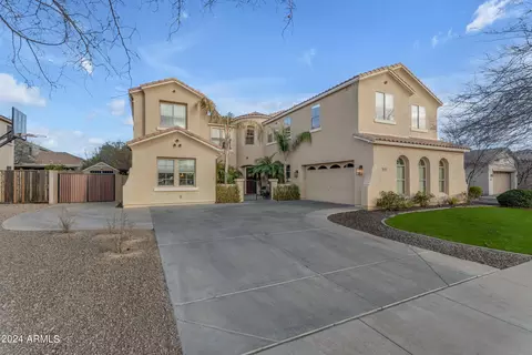 6065 S Joslyn Ln, Gilbert, AZ 85298