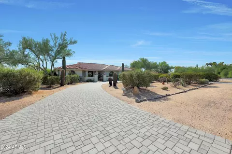 8525 E Los Gatos Dr, Scottsdale, AZ 85255