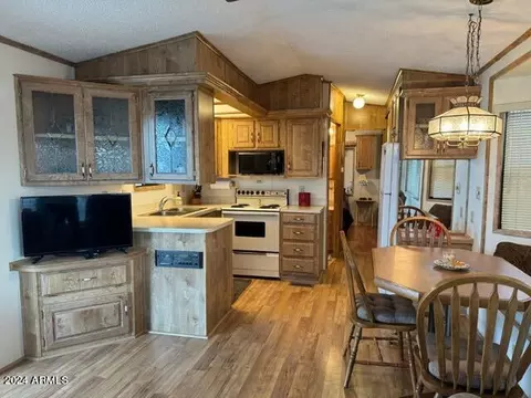 218 E Cholla Ln, Florence, AZ 85132