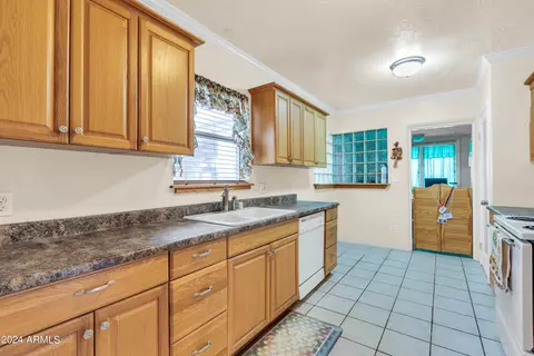 2430 E Sheridan St, Phoenix, AZ 85008 photo 12
