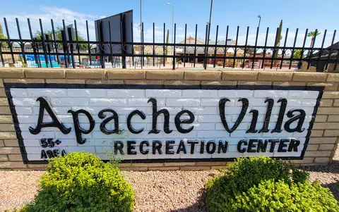 1430 S Grand Dr, Apache Junction, AZ 85120 photo 3
