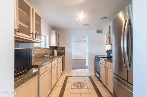 2911 W Coolidge St, Phoenix, AZ 85017 photo 21