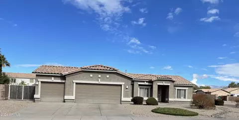 1184 E Crescent Ct, Chandler, AZ 85249