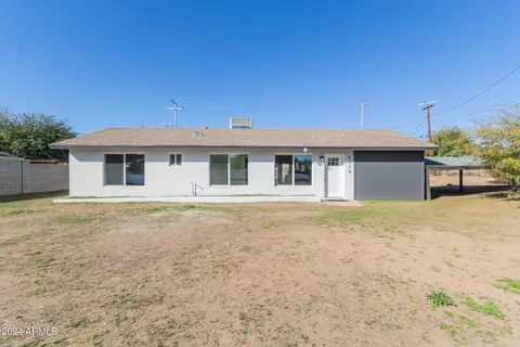 8210 N 7th St, Phoenix, AZ 85020