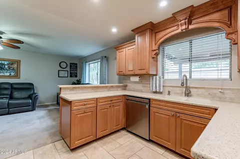 Kitchen - 1926 E Anchor Dr, Gilbert, AZ 85234 photo 3 of 9