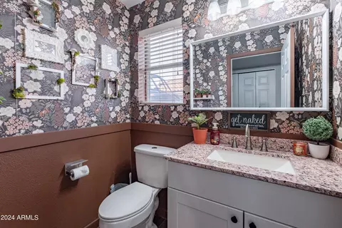 Bath - 413 S Cholla St, Gilbert, AZ 85233 photo 1 of 3