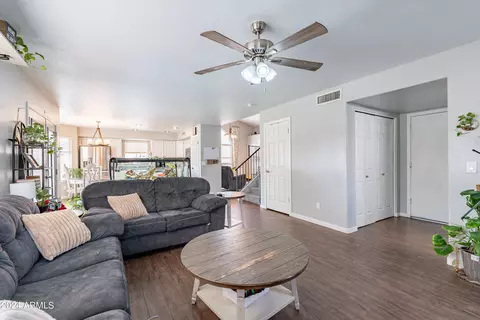 Living - 413 S Cholla St, Gilbert, AZ 85233 photo 3 of 4