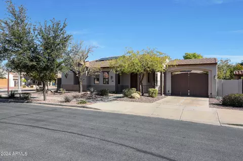 305 N Arbor Ln, Litchfield Park, AZ 85340