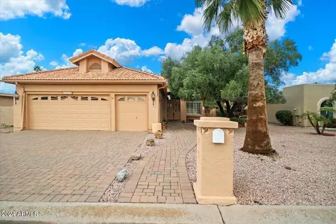 26222 S Beech Creek Dr, Sun Lakes, AZ 85248