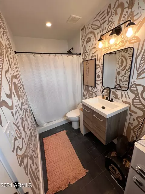 Bath - 1807 W Osborn Rd, Phoenix, AZ 85015 photo 13 of 13