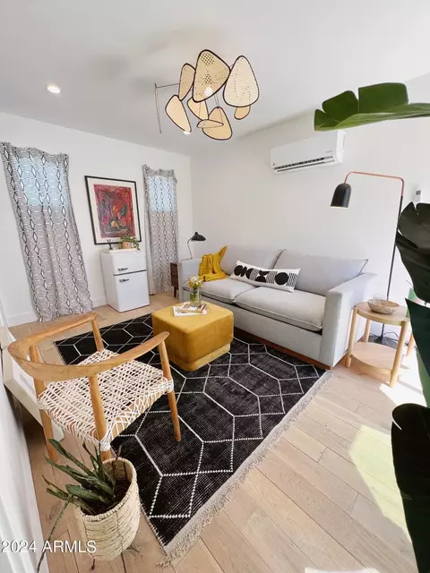 Living - 1807 W Osborn Rd, Phoenix, AZ 85015 photo 3 of 4