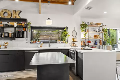 Kitchen - 1807 W Osborn Rd, Phoenix, AZ 85015 photo 2 of 5