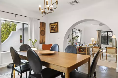 Dining - 1807 W Osborn Rd, Phoenix, AZ 85015 photo 7 of 7