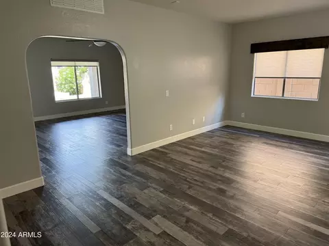 2536 E Misty Willow Ln, Phoenix, AZ 85024 photo 10