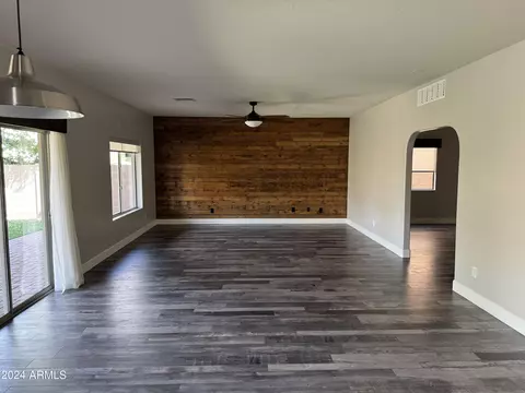 2536 E Misty Willow Ln, Phoenix, AZ 85024 photo 8