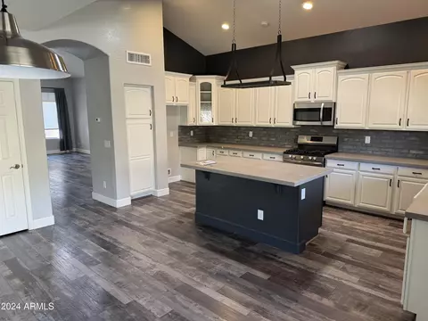 2536 E Misty Willow Ln, Phoenix, AZ 85024 photo 13