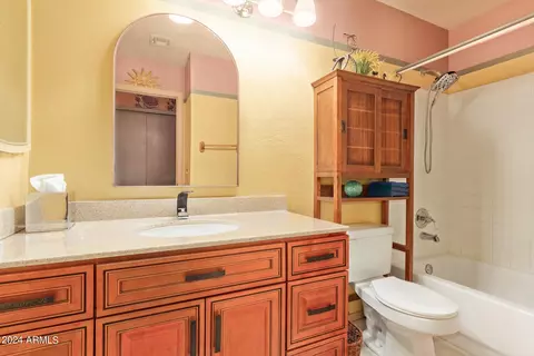 Bath - 9425 Evergreen St, Mesa, AZ 85207 photo 2 of 2