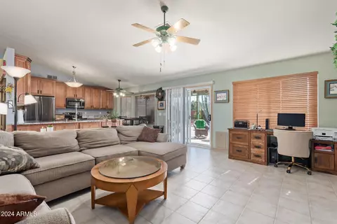 Living - 9425 Evergreen St, Mesa, AZ 85207 photo 5 of 8
