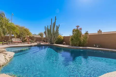 Exterior - 9425 Evergreen St, Mesa, AZ 85207 photo 8 of 10