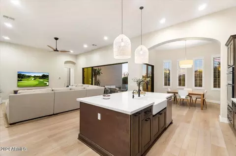 8452 E Laurel St, Mesa, AZ 85207 photo 12