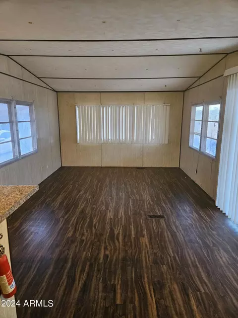 690 S 93rd Way, Mesa, AZ 85208