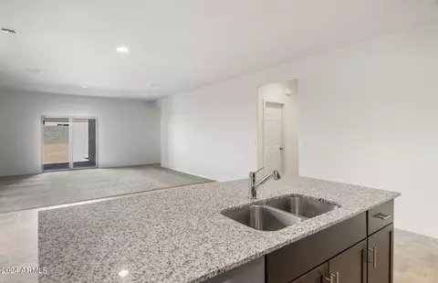 4811 S 109th Ave, Tolleson, AZ 85353 photo 6