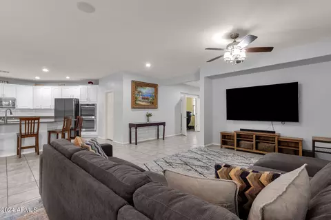 Living - 4151 E Nunneley Rd, Gilbert, AZ 85296 photo 4 of 7