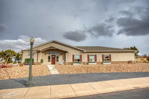 327 S Pioneer Trl, Snowflake, AZ 85937
