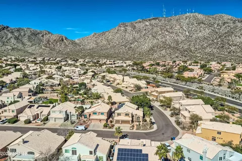 View/Area - 1222 E Desert Broom Way, Phoenix, AZ 85048 photo 4 of 10