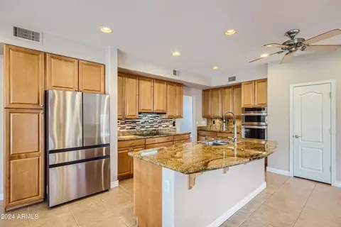 Kitchen - 1222 E Desert Broom Way, Phoenix, AZ 85048 photo 1 of 4