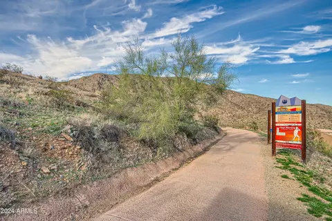 View/Area - 1222 E Desert Broom Way, Phoenix, AZ 85048 photo 1 of 10