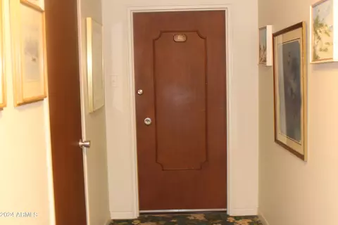 Entry Way - 2201 N Central Ave #4F, Phoenix, AZ 85004 photo 1 of 2