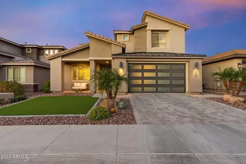 2948 E Riane Rd, Phoenix, AZ 85050