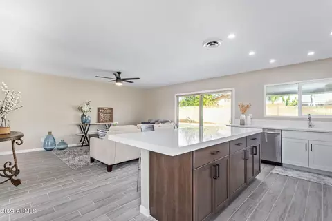 3702 W Hearn Rd, Phoenix, AZ 85053 photo 23